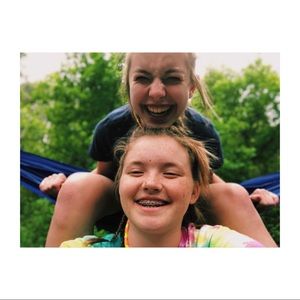 💥MAKE AN OFFER EVERYTHING NEEDS TO GO!!💥